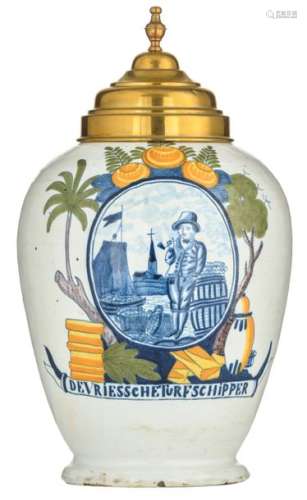 A polychrome decorated Dutch Delftware tobacco jar…