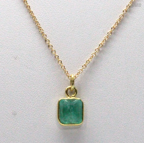 Emerald, 18k yellow gold pendant-necklace