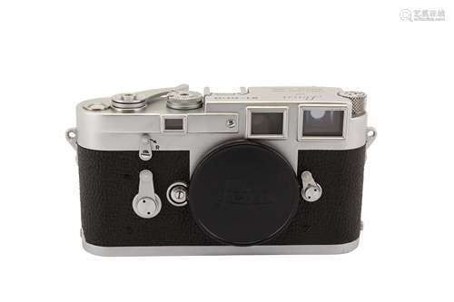 A Leica M3 DS Rangefinder Camera Body