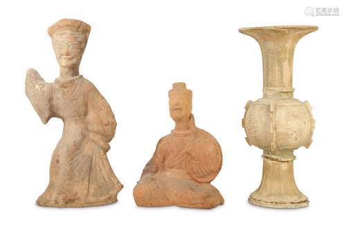 TWO CHINESE POTTERY FIGURES AND A VASE, GU.