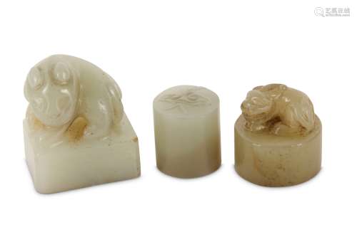 THREE CHINESE PALE CELADON JADE SEALS.