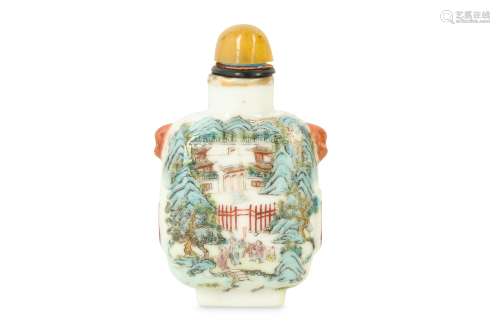 A CHINESE FAMILLE ROSE 'LANDSCAPE' SNUFF BOTTLE.