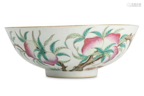 A CHINESE FAMILLE ROSE 'PEACHES' BOWL.