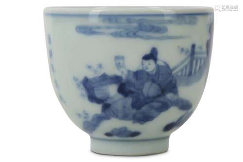 A CHINESE BLUE AND WHITE TEACUP.