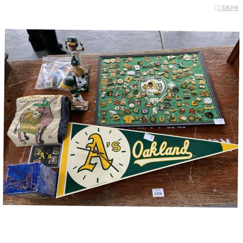 Lot of Oakland Athletics' Pins and Collect…