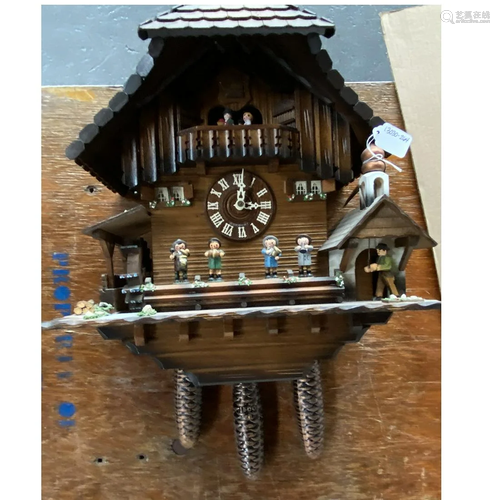 Swiss Lodge Theme Cuckoo Clock