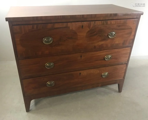 Fine 19thC American Federal 3 Drawer Ches…