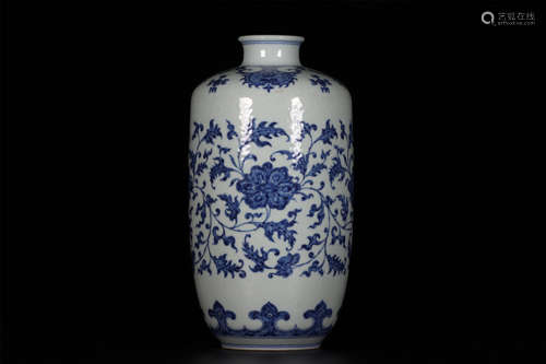 A  BLUE AND   WHITE TWINNING  LANTERN VASE  PAINTED WITH   PEONY  IN  YONGZHENG PERIOD