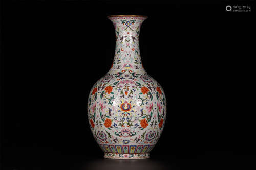 A  PASTEL  SKIMMING  BOTTLE PAINTED  WITH  FLOWER  PATTERNS IN  QIANLONG  PERIOD