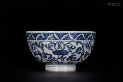 A  BLUE AND   WHITE  FLOWER  BOWL OF  