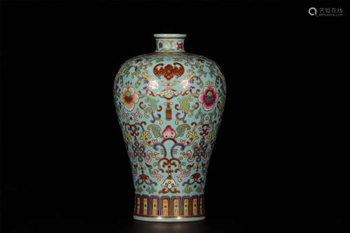 A PLUM VASE  WITH  GREEN  GROUND  AND  PASTEL  FLOWER  PATTERNS IN  QIANLONG  PERIOD