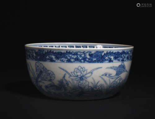 A  BLUE AND   WHITE  MANDARIN DUCKS BOWL IN  DAOGUANG  PERIOD