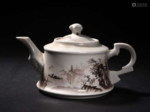 AN  INK-COLOURED   TEAPOT  PAINTED  WITH  POETRY   IN THE  REPUBLIC OF  CHINA