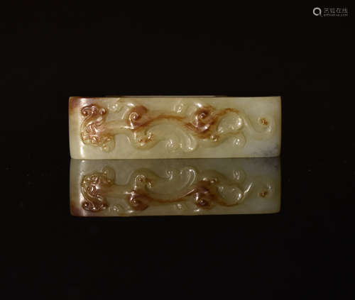 WHITE JADE  SWORD  ORNAMENTS   WITH  DRAGON  STING  PATTERNS  IN  MING  DYNASTY