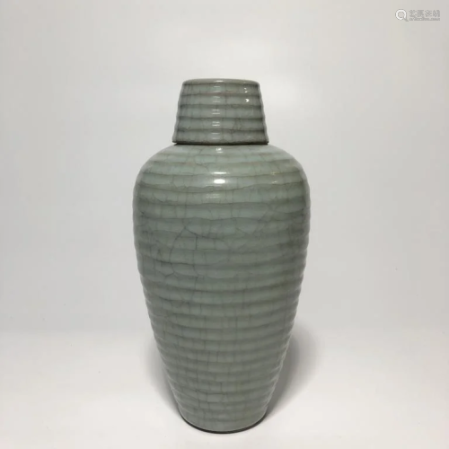 Chinese Ge Ware Porcelain Vase,Mark