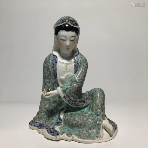 Chinese Famille Rose Porcelain Seated Guanyin