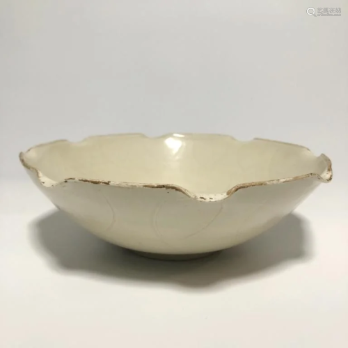 Chinese Ding Ware White Glazed Porcelain B…