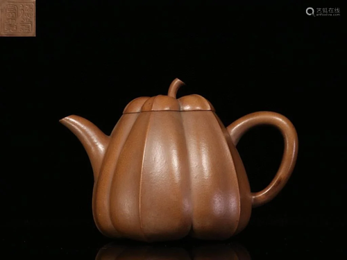 Chinese Yixing Zisha Teapot