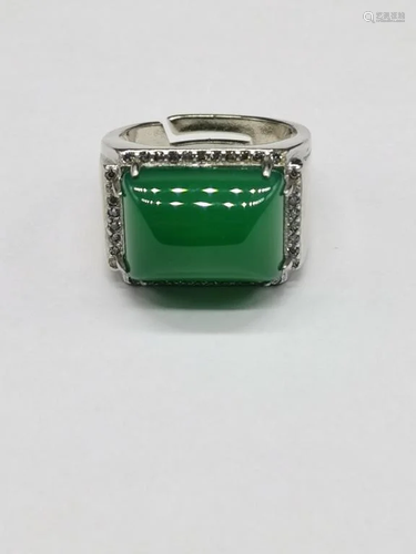 Chinese Ring w Green Stone