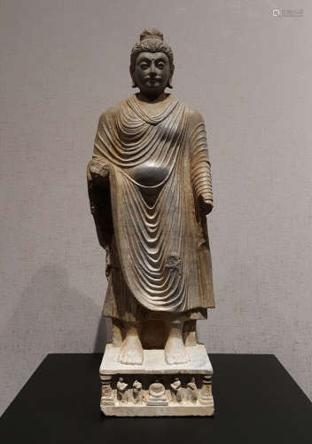 约公元3-5世纪  犍陀罗石雕佛陀像