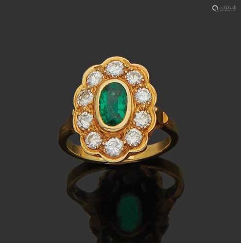 Bague en or jaune 18K (750) ornée d'une émeraude o…