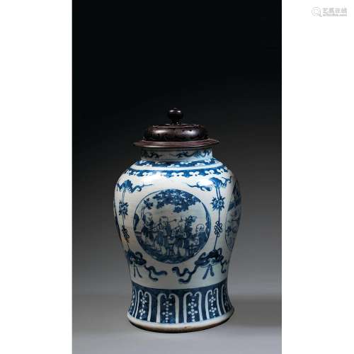 JARRE en porcelaine et bleu de cobalt sous couverte, à base cintrée, panse ovoïde et col cylindrique, à décor de trois médaillons ci...