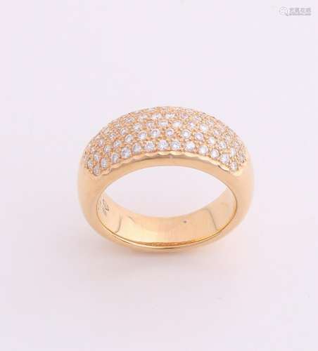 Red Gold ring, 750/000, with diamonds. Broad red gold