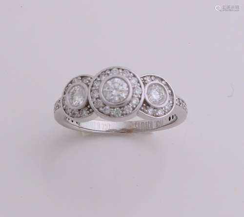 Beautiful gold ring, 750/000, with diamond. Ring