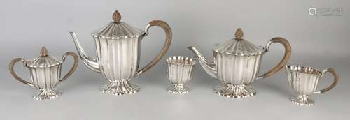 Fine silver coffee service, 833/000, 5 parts of a