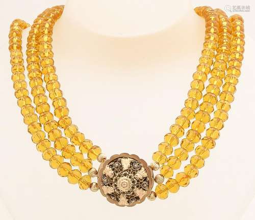 Collier citrine region lock yellow gold, 585/000.