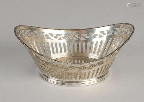 Silver bonbon basket, 835/000, boat-shaped with