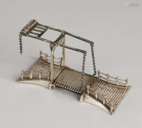 Silver miniature, 835/000, in the form of a drawbridge.