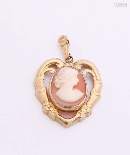 Heart heart pendant, 412/000, in the middle set with an