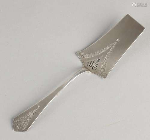 Silver cake slice, 833/000, Louis XVI style. Scoop with