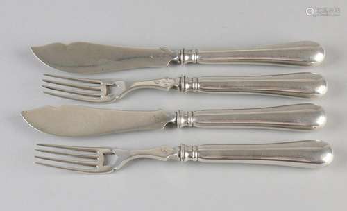 Two sets of fine silver 835/000 viscouverts with floral