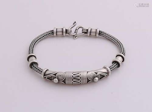 Silver bracelet, 925/000, with a braided