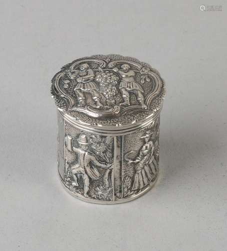 Small silver snuffbox, 833/000, Cylindrical model