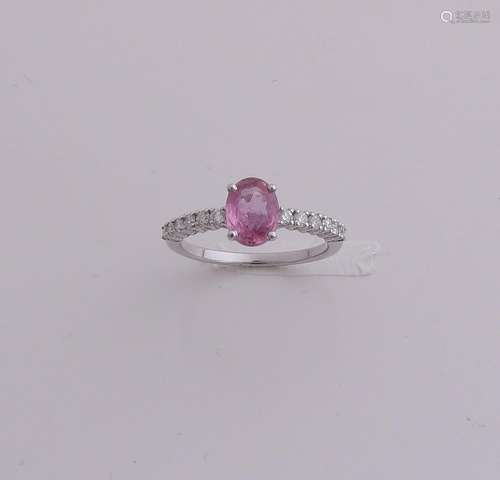 White gold ring, 585/000, with pink sapphire and