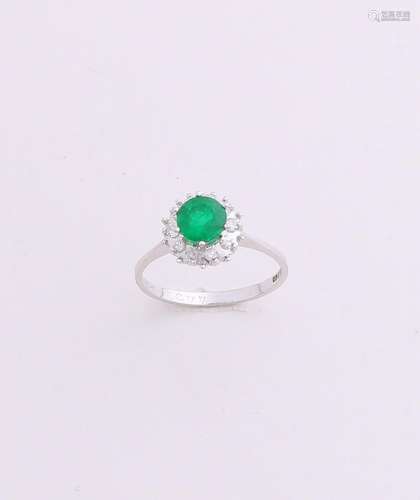 White gold ring, 585/000, with green and diamond.