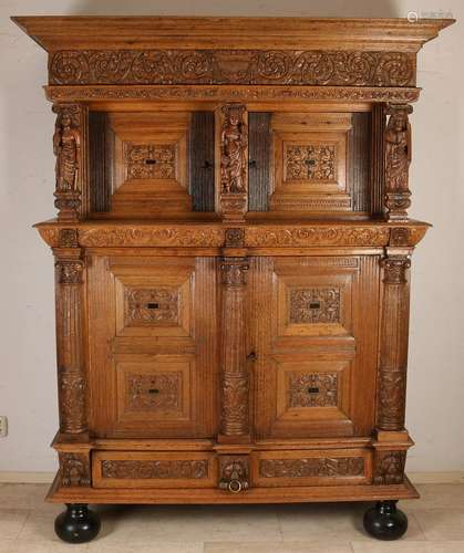 Rare 17th century Flemish oak Renaissance cabinet image