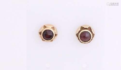 Yellow gold earrings, 585/000, round earrings with a