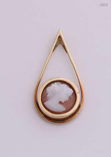 Gold pendant, 585/000, with cameo. Pear-shaped pendant