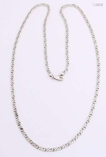 Long silver necklace, 925/000, having links with a