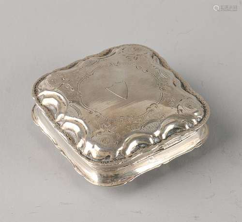 Silver peppermint box, 833/000, gecontourneerd model