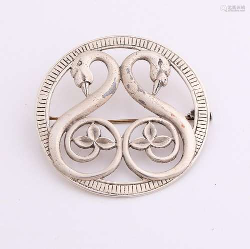 Fine silver brooch, 835/000, round model with two