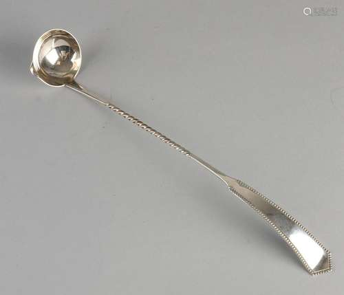 835/000 Silver boerenjongens spoon with a round bucket,