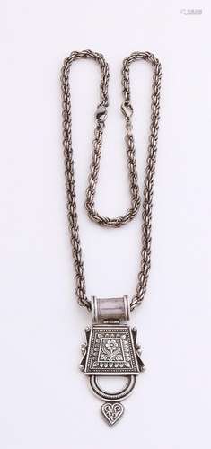 Silver necklace with pendant, 925/000. Cord necklace