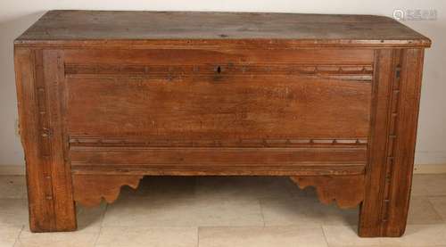 Large 18th century German Baroque oak chest with