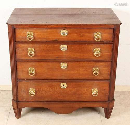 18th Century oak four-drawer commode Louis Seize. Size: