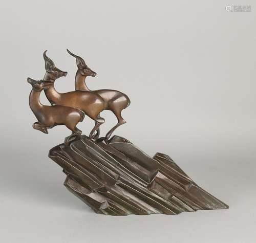 Bronze Art Deco Fig. Three ibex on rocks. By C. Daris.